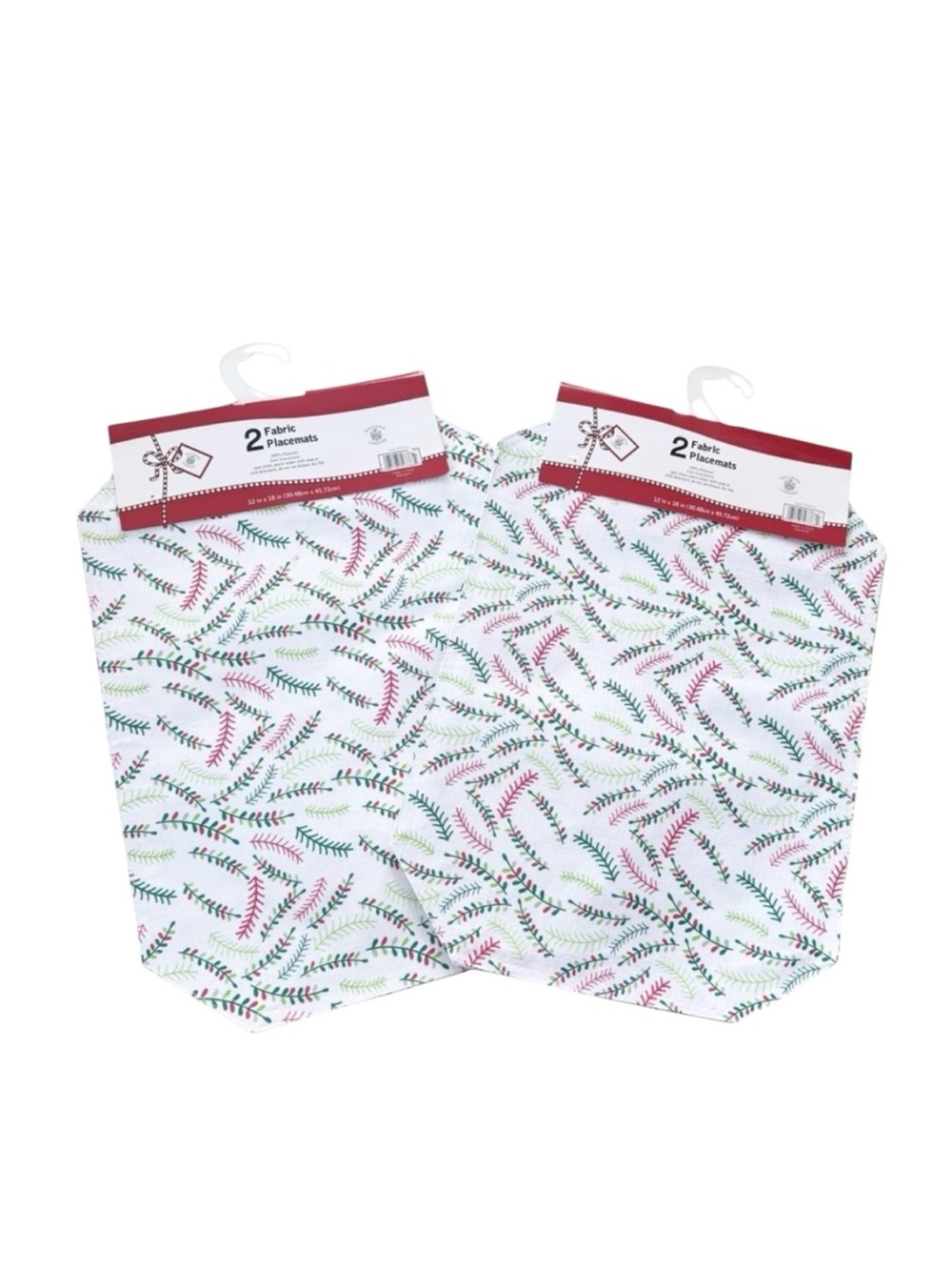 NWT Holiday Christmas White Green Red Table Placemats SET OF 4